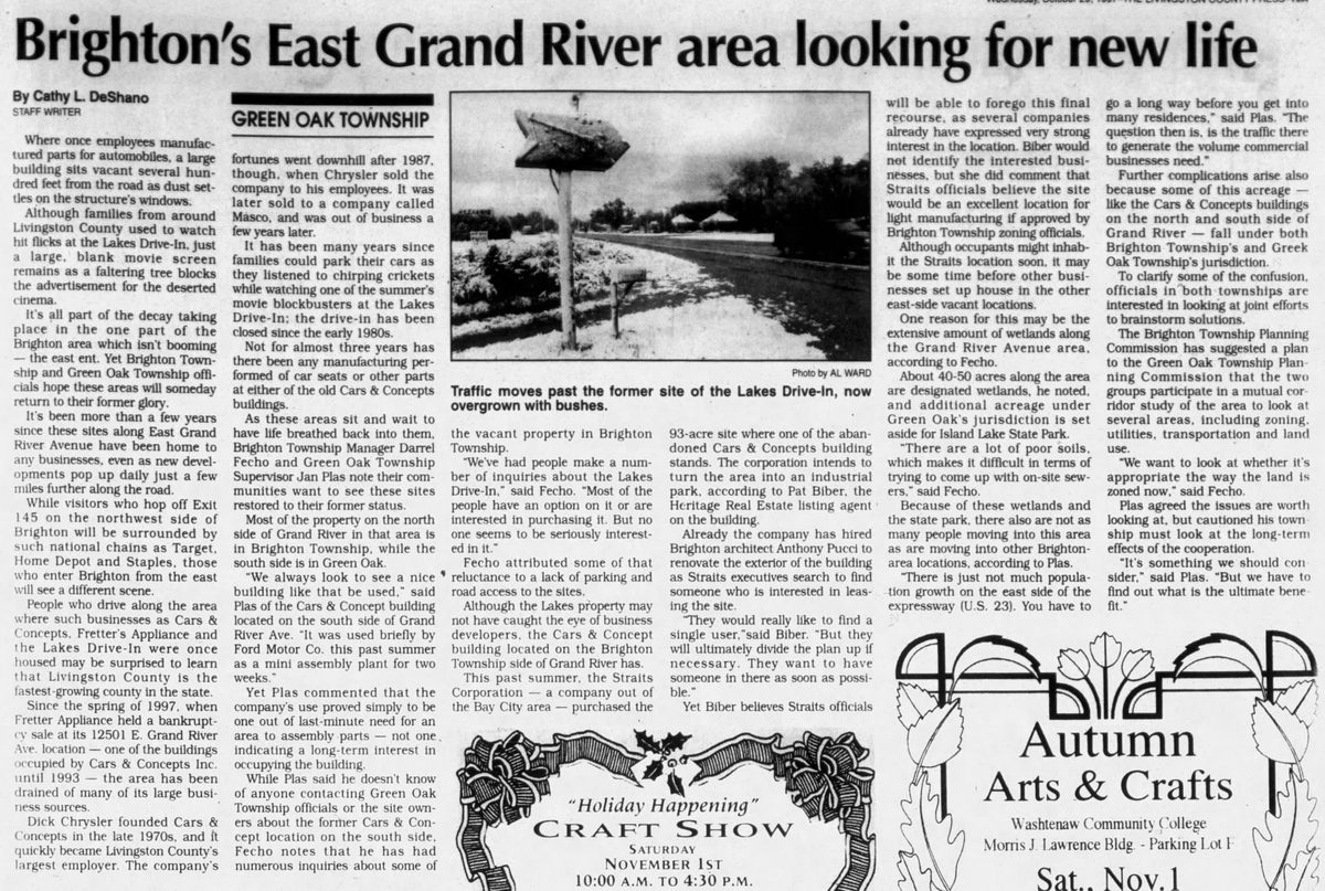Lakes Drive-In Theatre - Oct 29 1997 Article (newer photo)